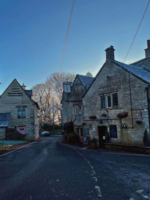 Bear inn Bisley  Exterior foto